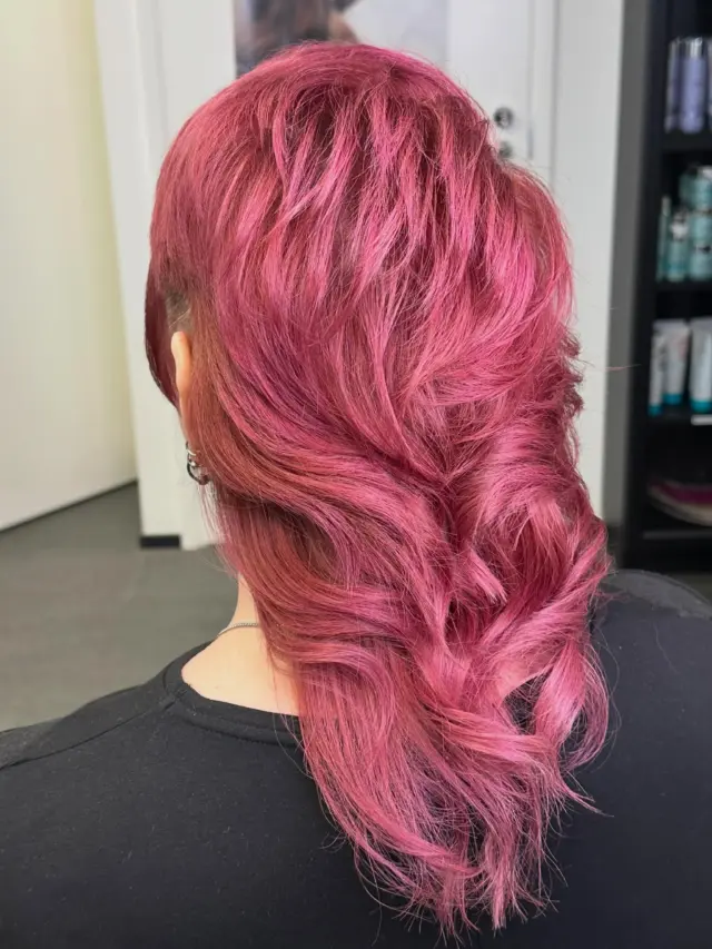 Kesäisiä sävyjä 🌸☀️-Pia#mastercolorexpert #kampaajalappeenranta #eteläkarjala #candyhair #colorfulhair